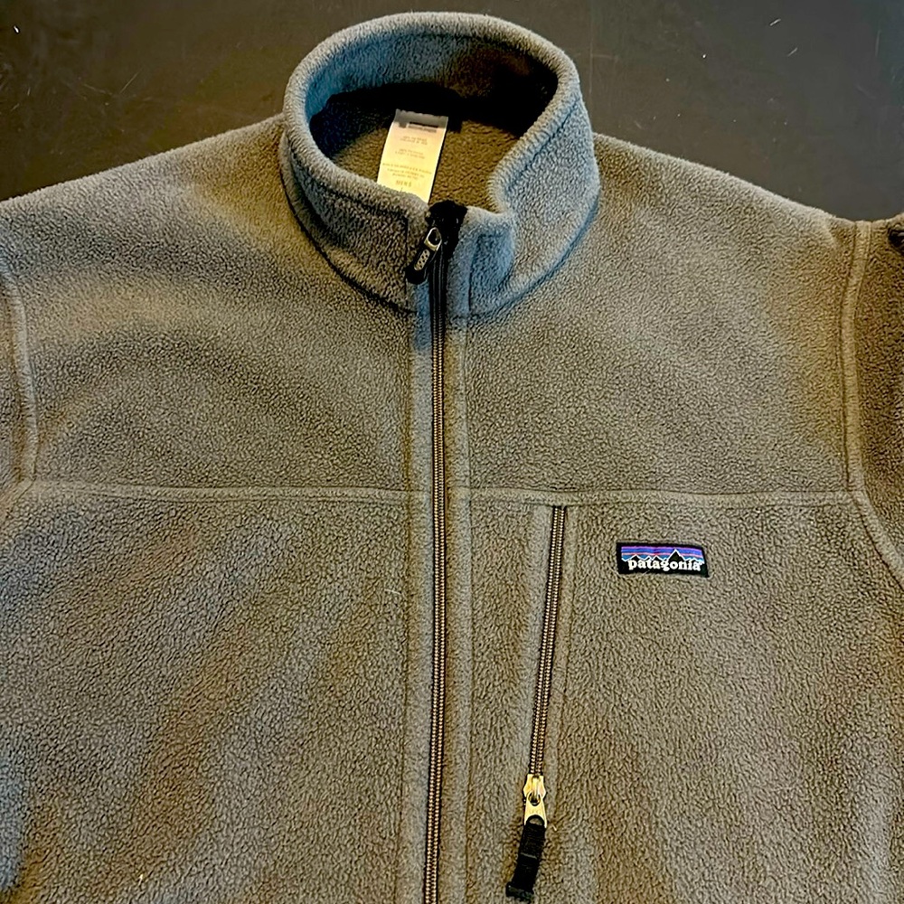Gray Patagonia, full, zip fleece
